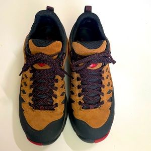 Danner boots men’s size 11.5 W TrailTrek Light 3”